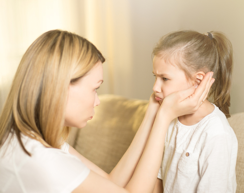 Як навчити дитину вибачатися?
